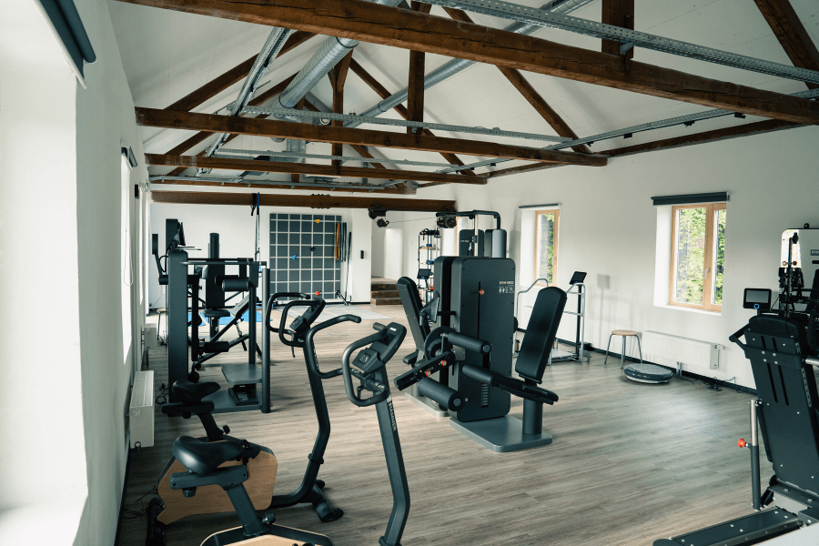 Impressionen_krankengymnastik-am-geraet_unser-geraeteraum